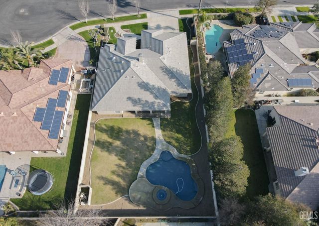 405 Copinsay Court, Bakersfield, CA 93312