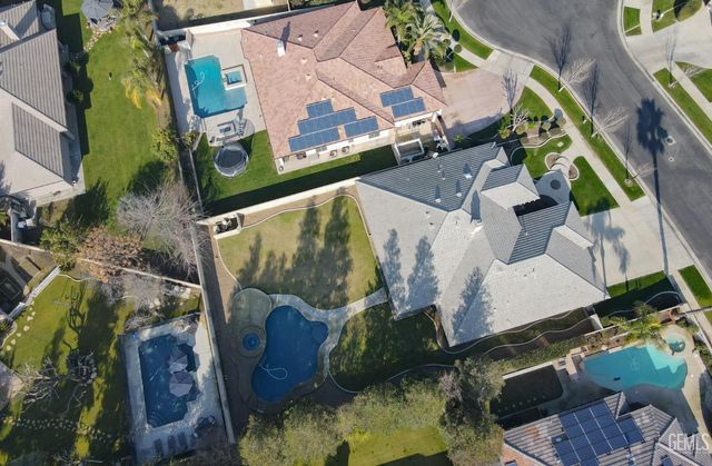 405 Copinsay Court, Bakersfield, CA 93312