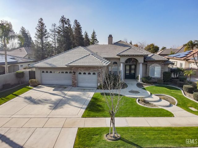 405 Copinsay Court, Bakersfield, CA 93312