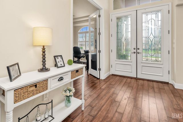 405 Copinsay Court, Bakersfield, CA 93312