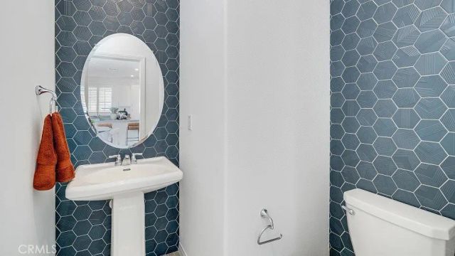 1275 Galaxy Way, Rialto, CA 92376