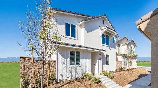 1275 Galaxy Way, Rialto, CA 92376