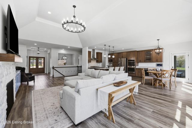 16123 Cumberland Lake Cir, Louisville, KY 40245