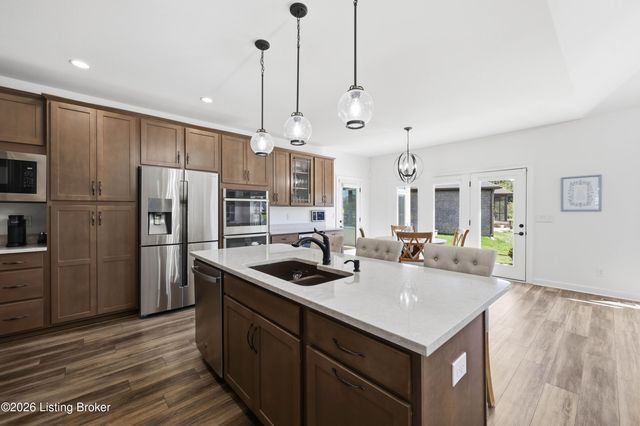 16123 Cumberland Lake Cir, Louisville, KY 40245