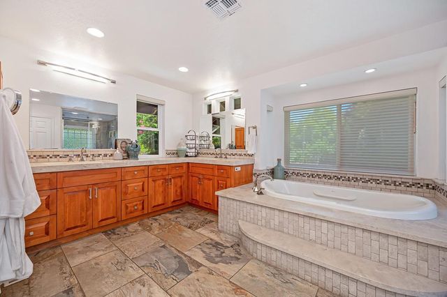 7625 Woodborough Dr, Granite Bay, CA 95746