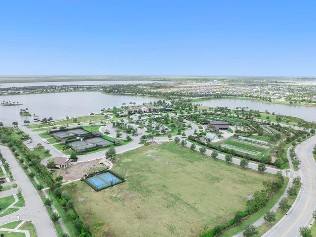 19036 Broad Shore Walk, The Acreage, FL 33470