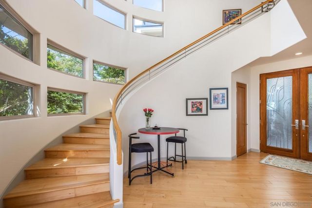 2247 El Amigo Rd, Del Mar, CA 92014