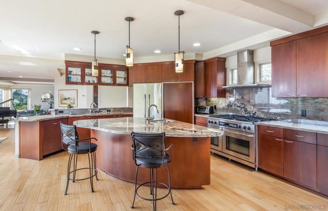 2247 El Amigo Rd, Del Mar, CA 92014