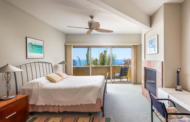 2247 El Amigo Rd, Del Mar, CA 92014
