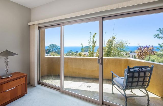 2247 El Amigo Rd, Del Mar, CA 92014