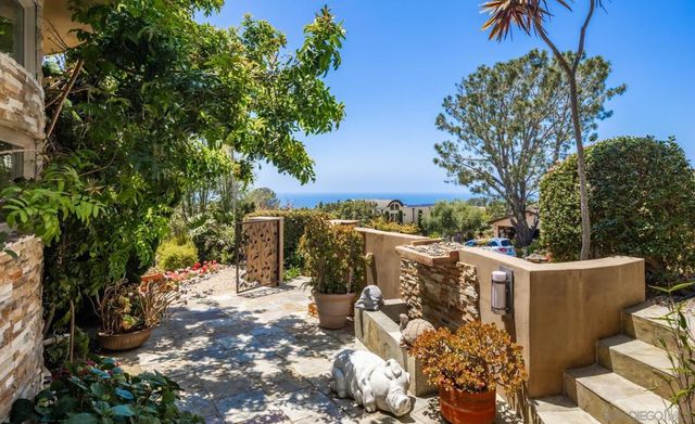 2247 El Amigo Rd, Del Mar, CA 92014