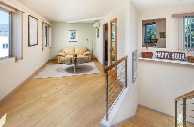 2247 El Amigo Rd, Del Mar, CA 92014