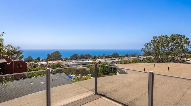 2247 El Amigo Rd, Del Mar, CA 92014