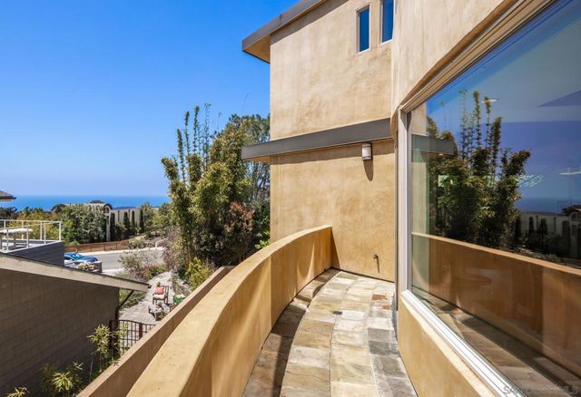 2247 El Amigo Rd, Del Mar, CA 92014