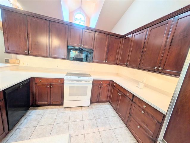 2661 Nebraska Road, Laharpe, KS 66751