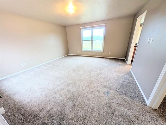 2661 Nebraska Road, Laharpe, KS 66751