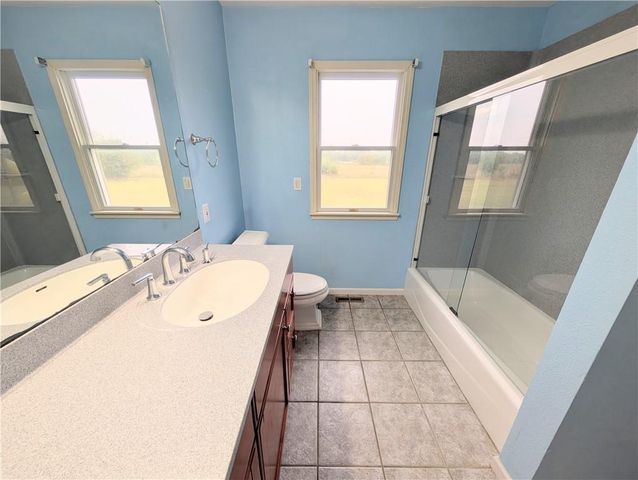 2661 Nebraska Road, Laharpe, KS 66751