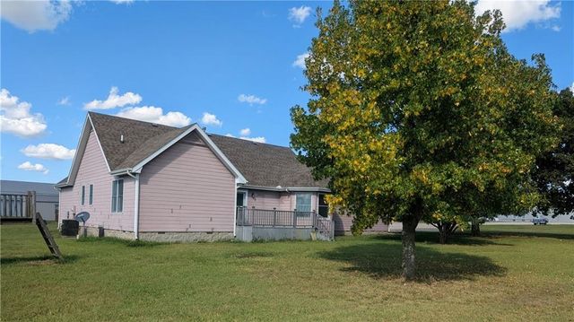 2661 Nebraska Road, Laharpe, KS 66751