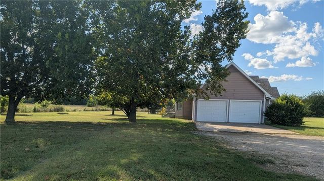 2661 Nebraska Road, Laharpe, KS 66751
