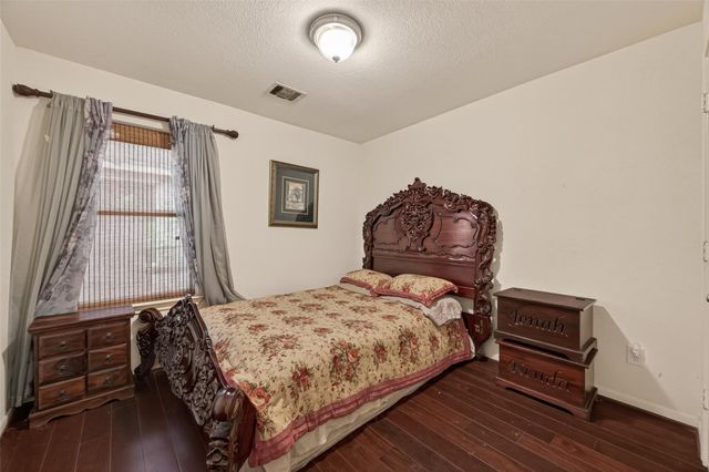 11916 Palmsprings Drive, Houston, TX 77034