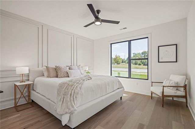 9603 Red Oak Drive, Lenexa, KS 66219