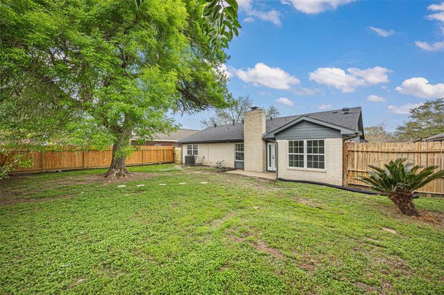 3107 Southern Hills Drive, Missouri City, TX 77459