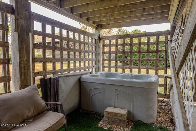 1037 Hampton Street, Corolla, NC 27927