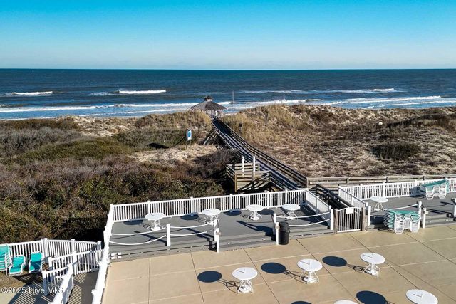 1037 Hampton Street, Corolla, NC 27927