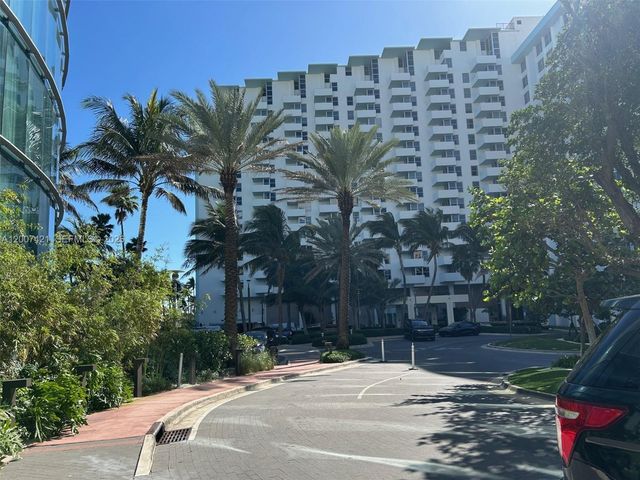 2899 Collins Ave 1040, Miami Beach, FL 33140