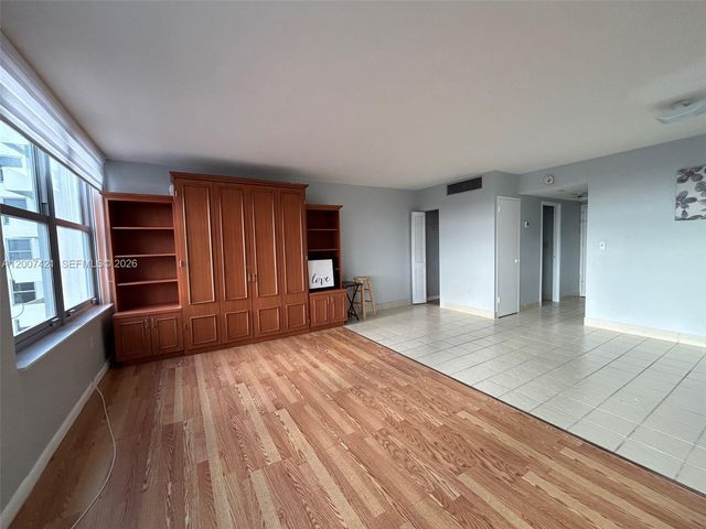 2899 Collins Ave 1040, Miami Beach, FL 33140