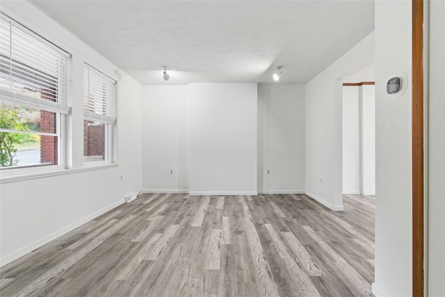 790 Highland Ave, Carnegie, PA 15106