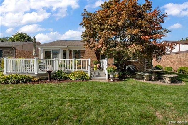 28046 Dowland Court, Warren, MI 48092