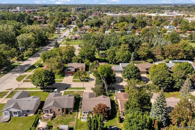 28046 Dowland Court, Warren, MI 48092