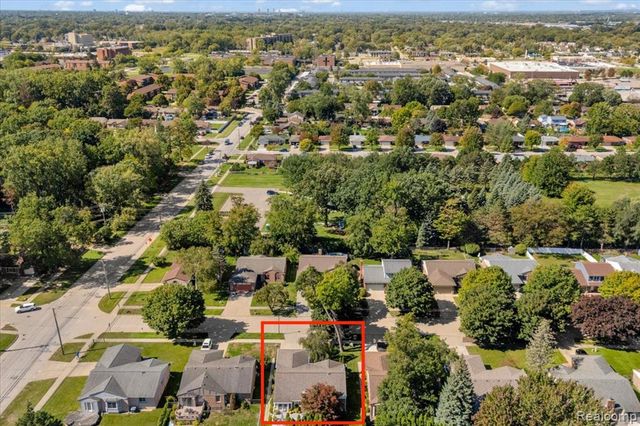 28046 Dowland Court, Warren, MI 48092