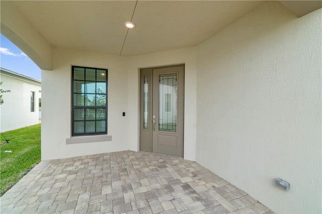 8755 Grand Prix Lane, Boynton Beach, FL 33472