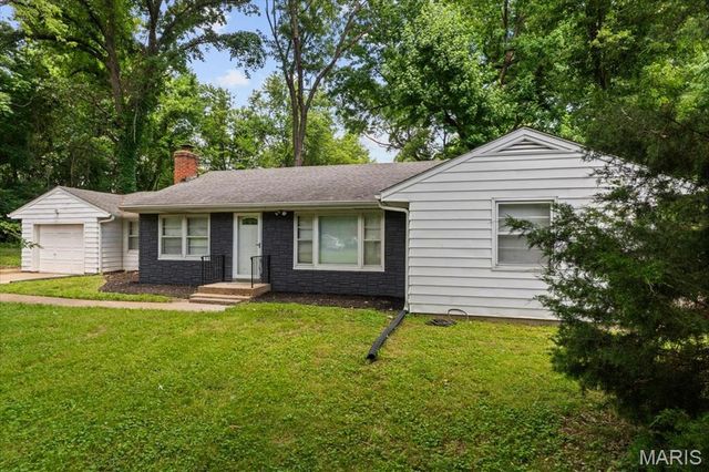 1737 Parker Road A, St Louis, MO 63138