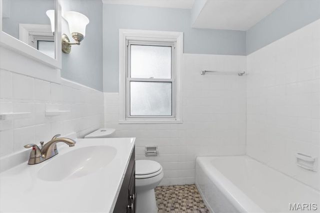 1737 Parker Road A, St Louis, MO 63138