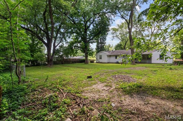 1737 Parker Road A, St Louis, MO 63138