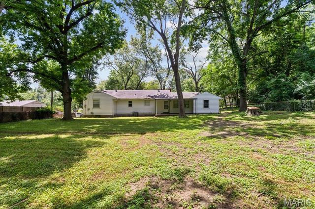 1737 Parker Road A, St Louis, MO 63138