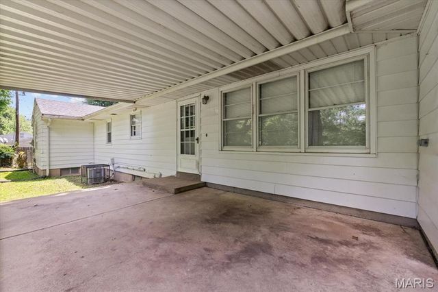 1737 Parker Road A, St Louis, MO 63138