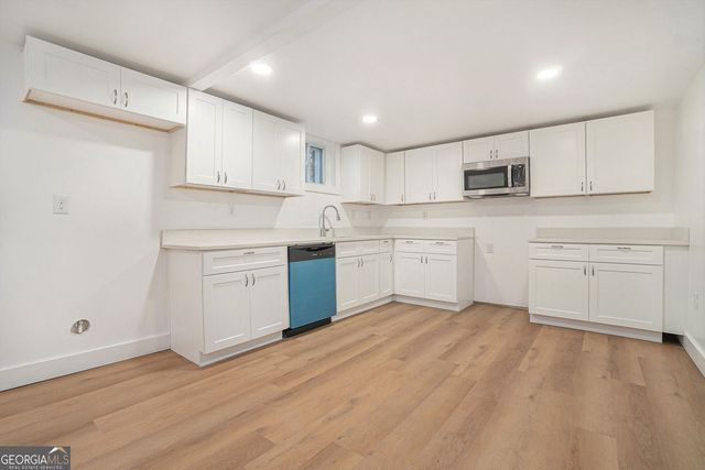 2825 Baker Ridge Drive NW, Atlanta, GA 30318