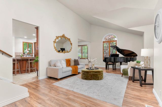 1675 E PRESCOTT DR, Sandy, UT 84092