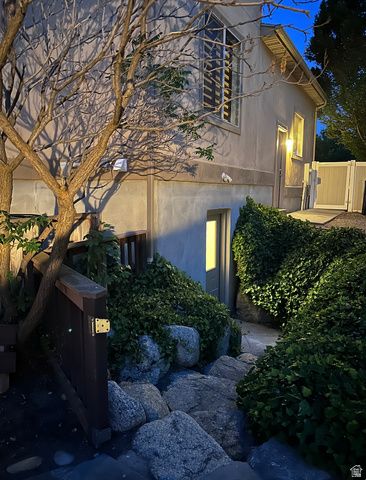 1675 E PRESCOTT DR, Sandy, UT 84092