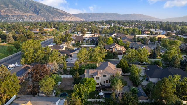 1675 E PRESCOTT DR, Sandy, UT 84092