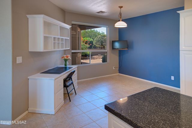 1264 N Sun Catcher Way, Green Valley, AZ 85614