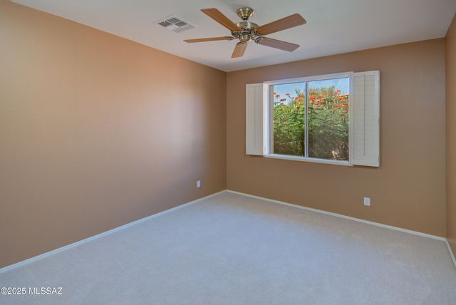 1264 N Sun Catcher Way, Green Valley, AZ 85614