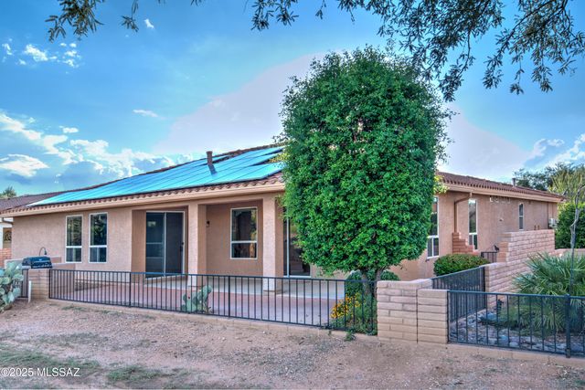 1264 N Sun Catcher Way, Green Valley, AZ 85614