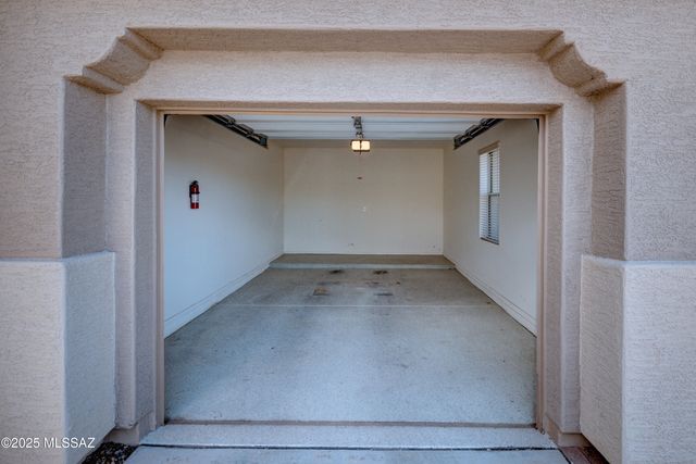 1264 N Sun Catcher Way, Green Valley, AZ 85614