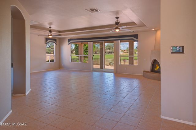 1264 N Sun Catcher Way, Green Valley, AZ 85614