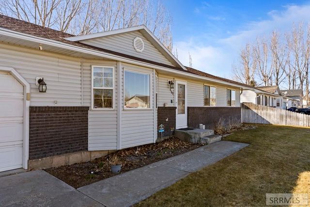 596 S Adam Lane, Idaho Falls, ID 83401